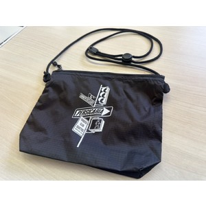 6周年サコッシュ