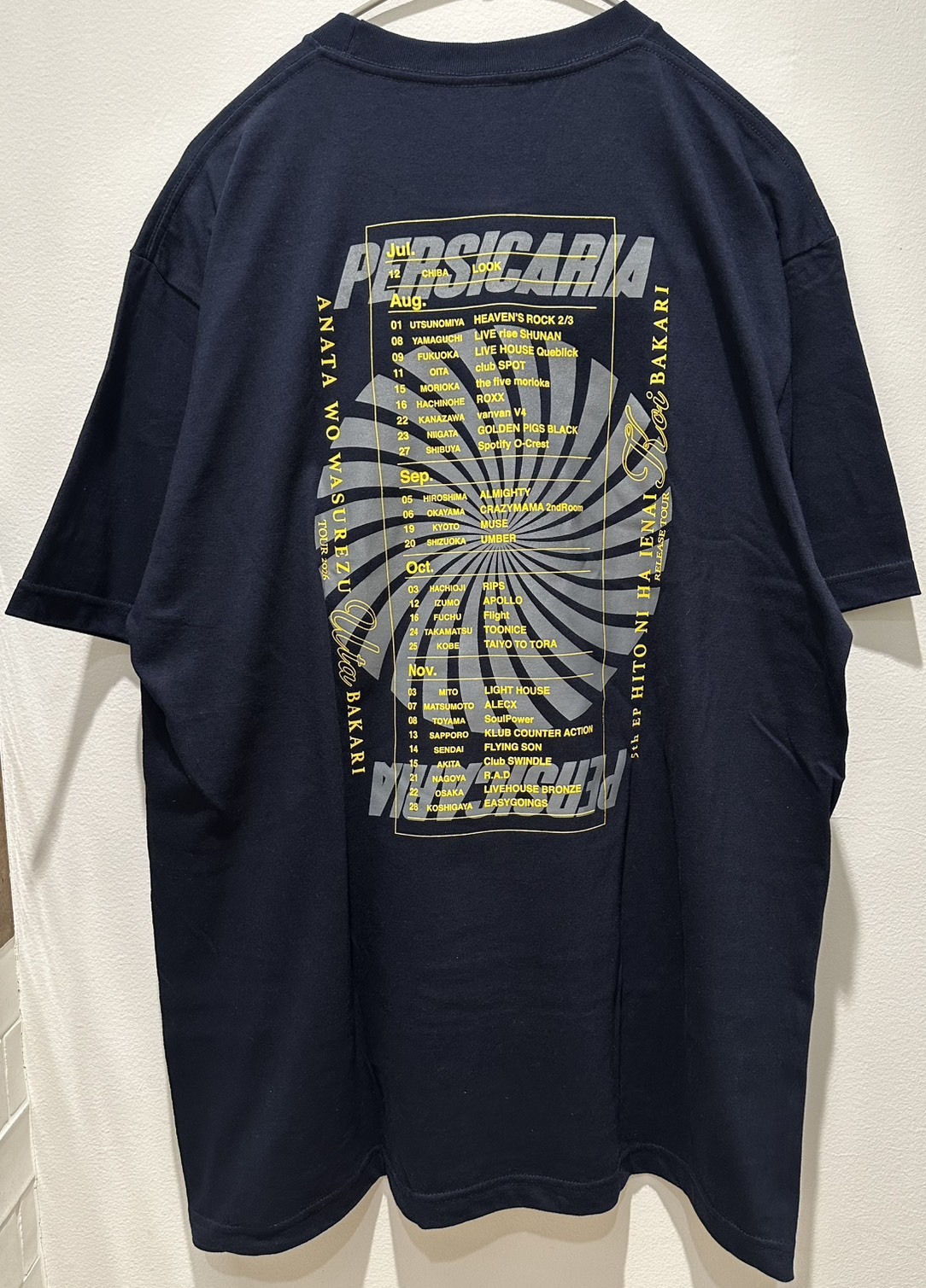 あなたを忘れず歌ばかりツアーTシャツ