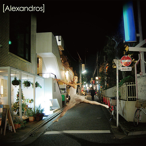 1st Single「city」