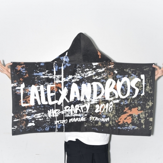 VIP PARTY 2018 HOOD BATH TOWEL